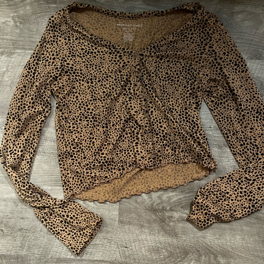 american eagle cheetah top